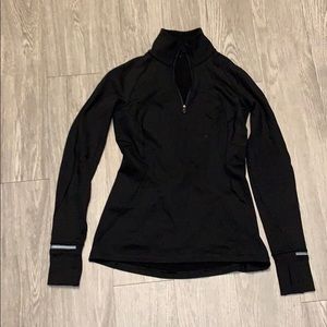 Lululemon running black pullover